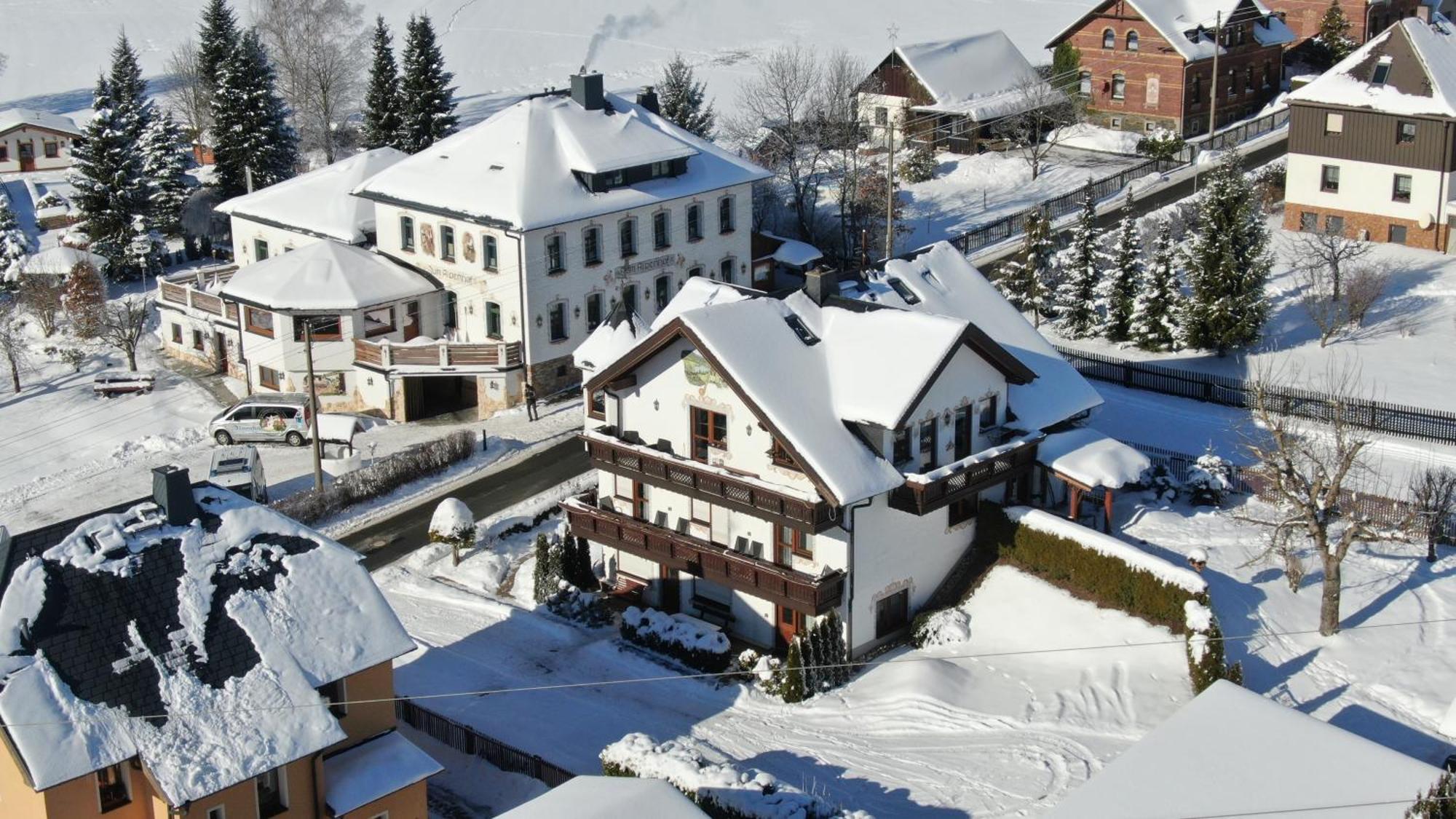 Hotel Alpenhof Markneukirchen Ngoại thất bức ảnh